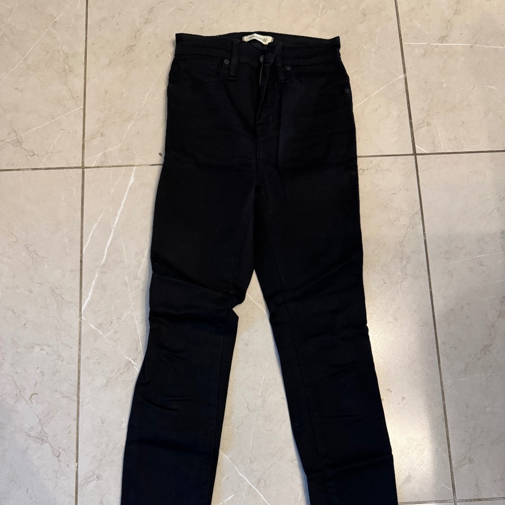 Madewell black curvy high-rise jeans size 25